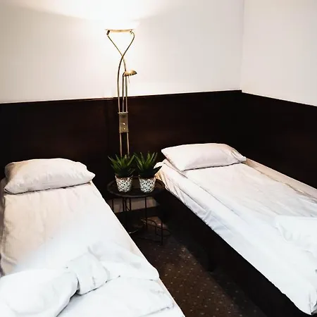 654 ベッド・アンド・ブレックファスト