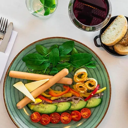 Alojamento de Acomodação e Pequeno-almoço 654