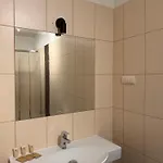 654 Bed & Breakfast 3*
