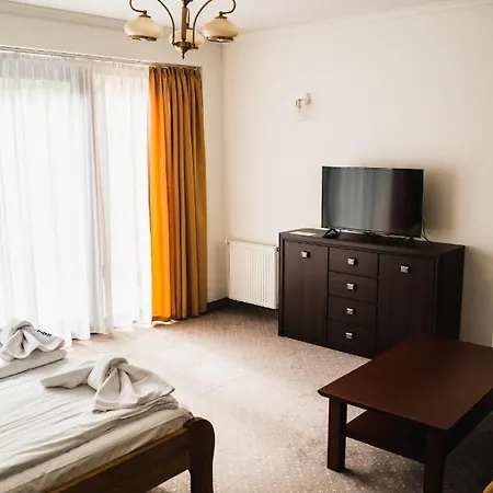 654 Bed and Breakfast 3*